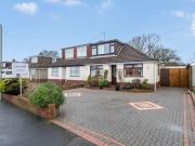 3 Bedroom Chalet House