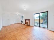3 Bedroom Chalet House