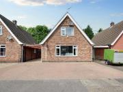 3 Bedroom Chalet House