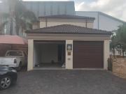 3 Bedroom cluster to rent in Ruimsig, Roodepoort