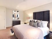 3 bedroom conversion flat with 1 reception and 2...