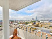 3 bedroom conversion flat with 1 reception and 3...