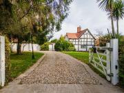 3 bedroom cottage for sale