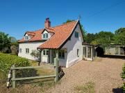 3 bedroom cottage for sale