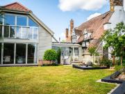 3 bedroom cottage for sale