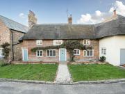 3 bedroom cottage for sale