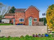 3 bedroom cottage for sale