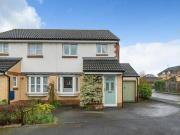 3 Bedroom Cottage For Sale In Aldershot
