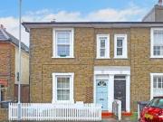 3 Bedroom Cottage For Sale In Epping