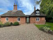 3 Bedroom Cottage House