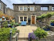 3 Bedroom Cottage House