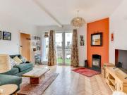 3 bedroom cottage to rent