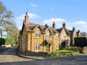 3 bedroom cottage to rent