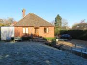 3 Bedroom Detached Bungalow For Rent In Basingstoke,...