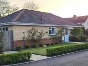 3 bedroom detached bungalow for rent in Foxholes Road,...