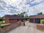 3 bedroom detached bungalow for sale