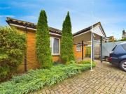3 bedroom Detached Bungalow for sale, Frobisher Close,...