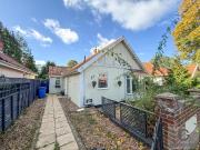 3 bedroom detached bungalow for sale in Bowthorpe Road,...