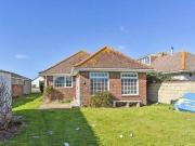 3 bedroom detached bungalow for sale in Charlmead East...