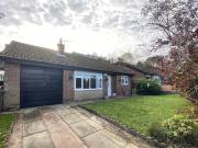 3 bedroom detached bungalow for sale in Chestnut Close...