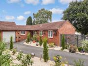 3 bedroom detached bungalow for sale in Fern Road Aller...