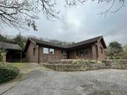 3 bedroom detached bungalow for sale in Knapp Lane...