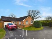 3 bedroom detached bungalow for sale in Llwyn Onn Park...