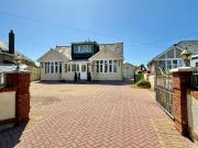 3 bedroom detached bungalow for sale in Plymstock,...