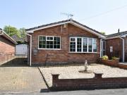 3 bedroom detached bungalow for sale in Ramage Grove,...