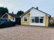 3 bedroom detached bungalow for sale in Tewkesbury Close...