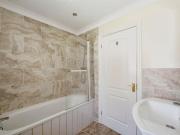 3 bedroom detached bungalow for sale in Warning Tongue...
