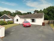 3 bedroom detached bungalow for sale in Westwood Drive,...