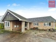 3 bedroom detached bungalow to rent