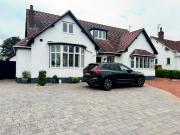 3 bedroom detached bungalow to rent
