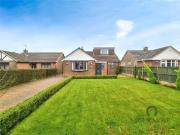 3 bedroom Detached Bungalow to rent, Weston Drive, Stoke...