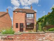 3 Bedroom Detached House