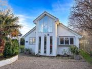 3 Bedroom Detached House