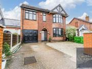 3 Bedroom Detached House