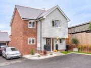 3 Bedroom Detached House