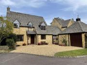 3 Bedroom Detached House