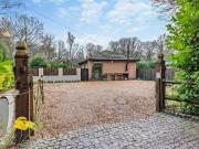 3 Bedroom Detached House