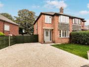 3 Bedroom Detached House 3 Bedroom Detached House