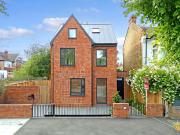 3 Bedroom Detached House