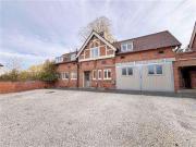 3 Bedroom Detached House