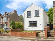 3 Bedroom Detached House