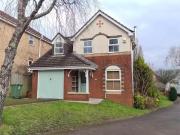 3 bedroom detached house for rent in Badham Close,...