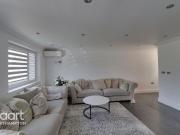 3 bedroom detached house for rent in Barnstaple Close,...