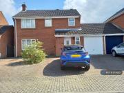 3 bedroom detached house for rent in Booker Avenue,...