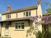 3 bedroom detached house for rent in Church Lane,...