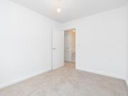 3 bedroom detached house for rent in Colemans Close,...